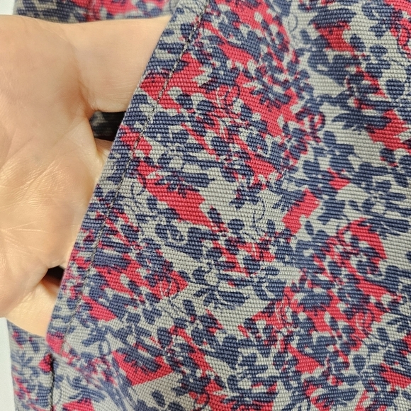 Cabi Women's  Palm Beach Print Women's Ankle Crop Pants Size 8 - Picture 8 of 15